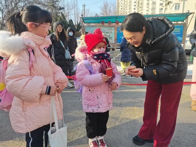 龙行龘龘迎新春，前程朤朤筑新梦 ——青岛福林小学2024春季学期开学典礼