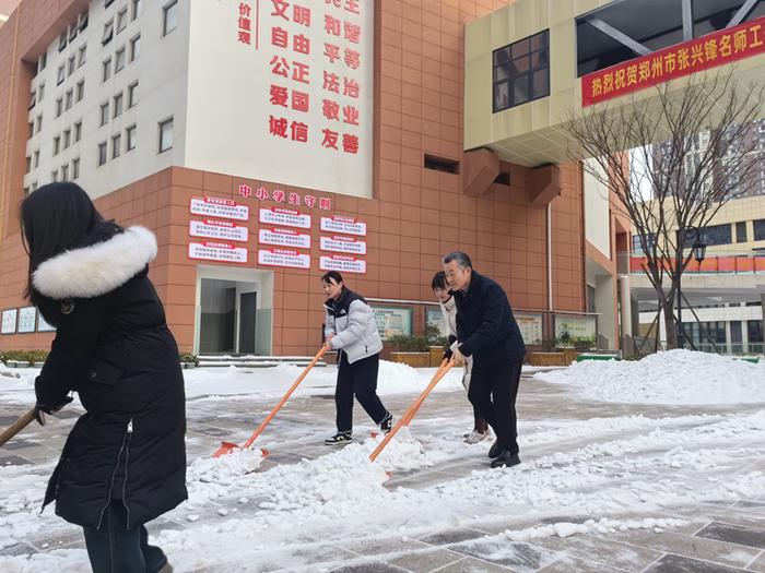 二七区政通路小学南校区2024年春季开学典礼│向美好出发!