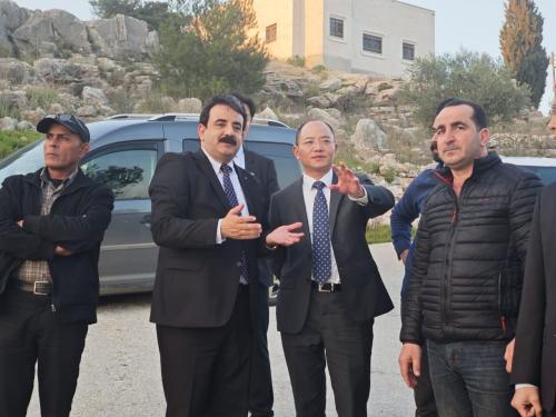 驻巴勒斯坦办事处主任曾继新走访卡法尔迪克市
