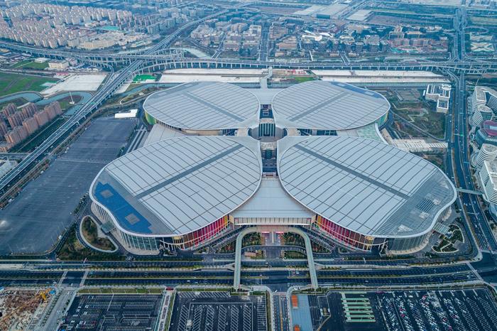 上海国家会展中心迎开年首展，三大展会同期开幕
