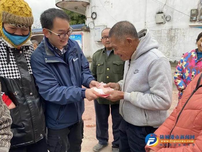 防城港 | 土蜂蜜酿出甜蜜致富路