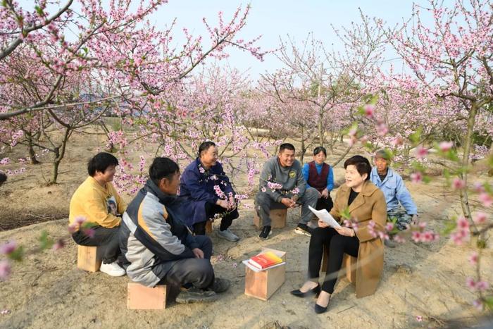 刘茜：在田间地头奋斗逐梦