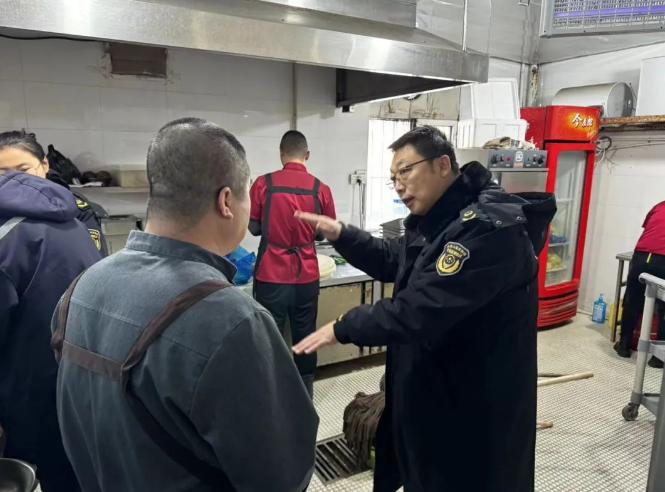 黑龙江省双鸭山市市场监管局岭东分局开展集体用餐单位专项检查