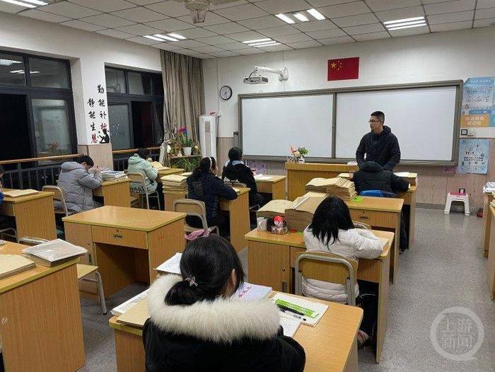 百姓记录丨重庆大学生发明盲文电子书：想帮助盲人探索更广阔世界