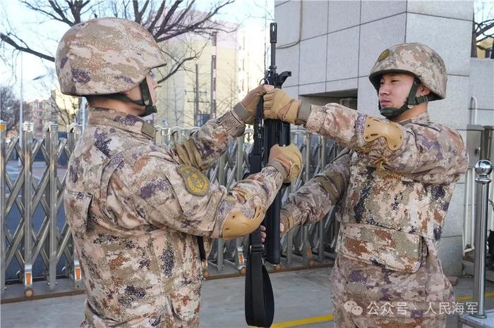 难说再见！一名义务兵的退役仪式