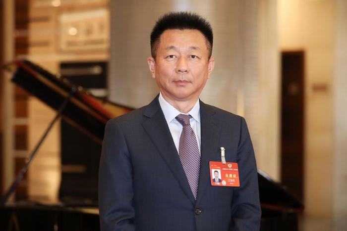 (图说:全国政协委员、恒银金融科技股份有限公司党委书记、董事长江浩然)