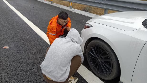 春运护航正当时，温暖司乘回家路——江西省交通投资集团南昌南中心东乡养护所多措并举做好春运保畅工作