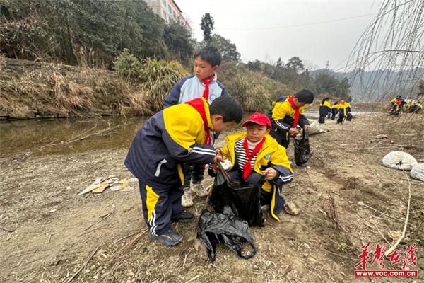 永顺县灵溪五小开展志愿服务活动