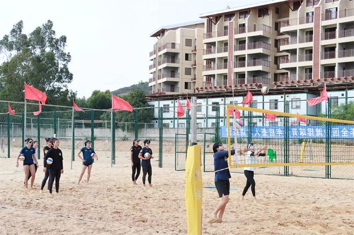 2024年全国沙滩排球青少年后备人才训练营在昌江举办