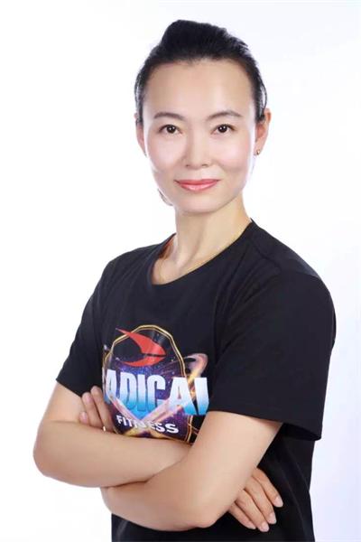 (资深康复和健身教练张俊红女士)