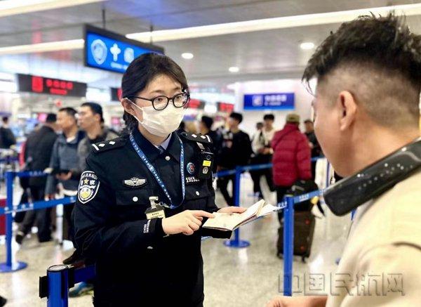 上海机场边检站：建功全国最大空港口岸的“她力量”