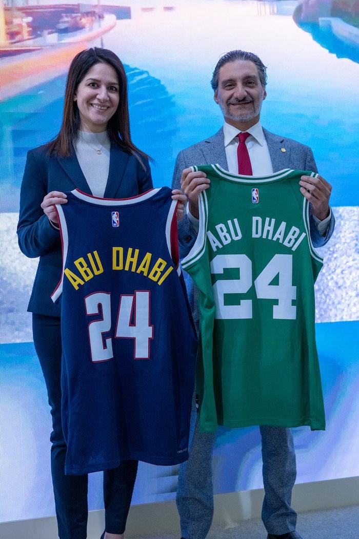 17次NBA总冠军波士顿凯尔特人队和卫冕冠军丹佛掘金队将在2024年NBA阿布扎比赛事中展开精彩对决