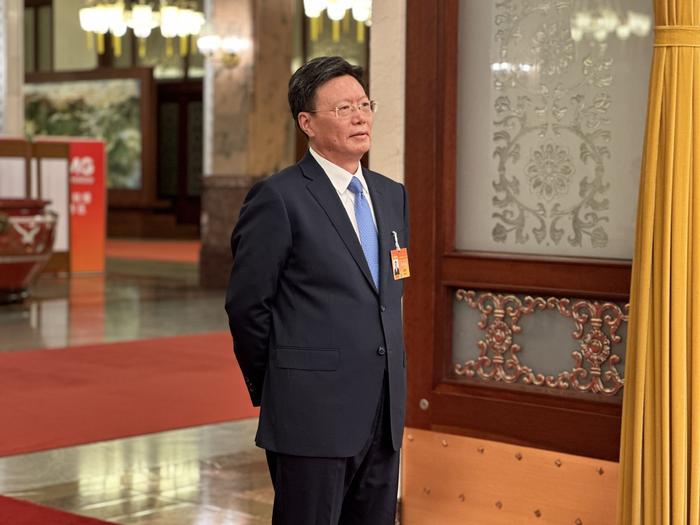 两会快讯丨海关总署署长俞建华：今年中国外贸开局良好，初步判断上半年可保持在增长通道