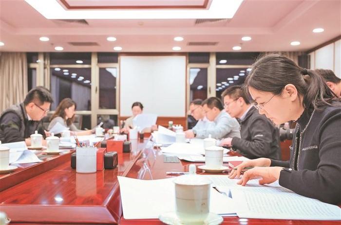 国务院有关部门工作人员优质高效做好听取和回应代表委员意见建议工作