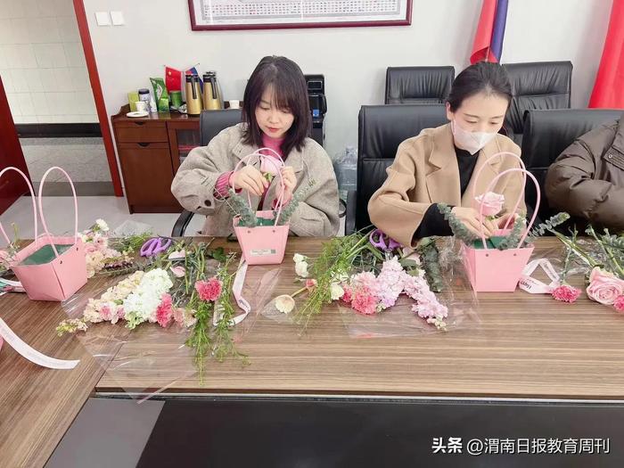 陕西铁路工程职业技术学院举办“三八”妇女节特别活动