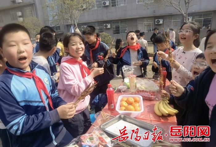 （教育）华容县城关中心小学：赴春日之约，品烧烤之味