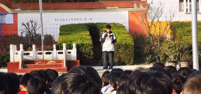 西峡县丹水二中：从小事做起，美德少年引领节俭环保新风尚
