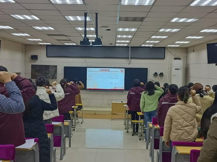 二七区工人南路小学：守教育之心，绽师德之美