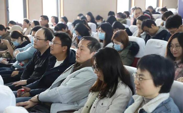 上海财经大学商学院召开2023-2024学年第二学期期初教职工大会