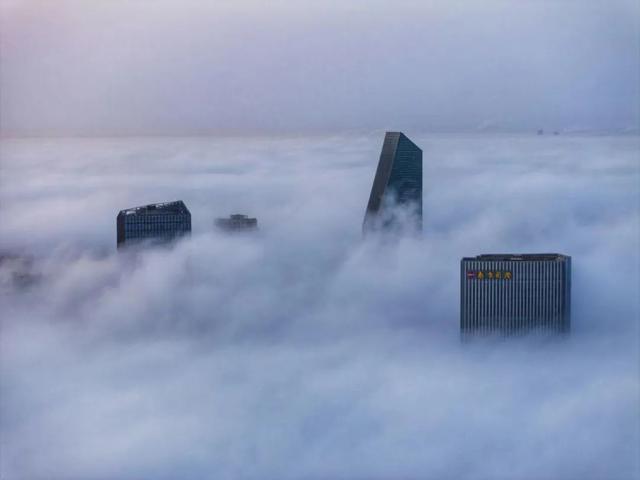 今晨大雾四起，你看不到的风景就在这条微信里→