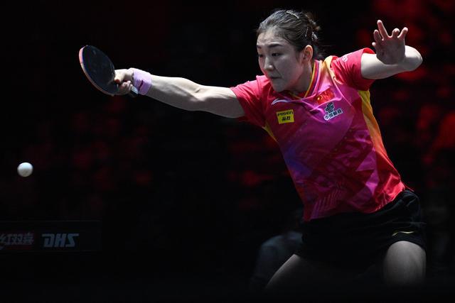 乒乓球——WTT新加坡大满贯：陈梦晋级女单半决赛