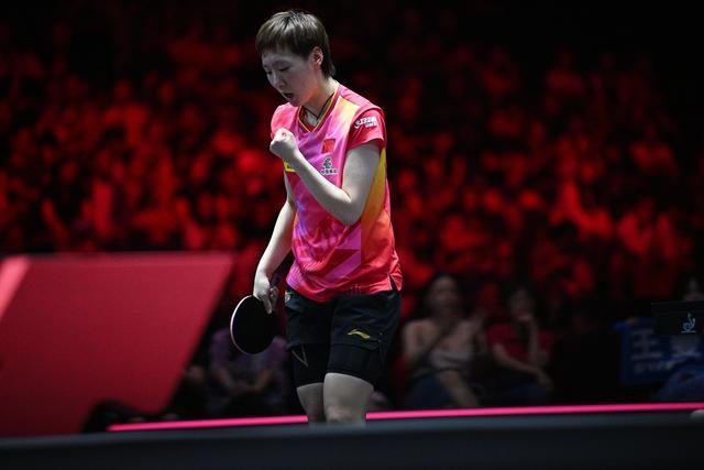 乒乓球——WTT新加坡大满贯：王曼昱晋级女单决赛
