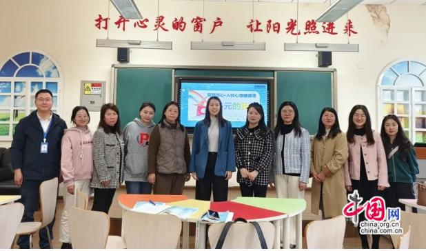 成都龙泉驿高中德育片区九所学校专题研讨会在龙泉中学举行