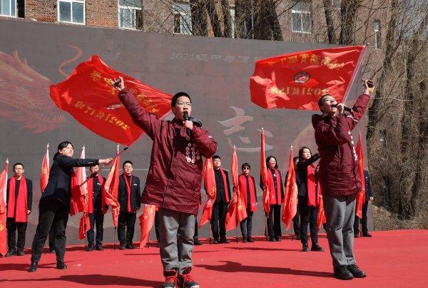 倒计时100天！ 长春南湖实验中学举行中考百日誓师大会为初三学子加油打气！