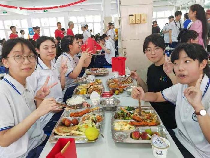 13-15元的学生餐 实际食材花了多少钱？