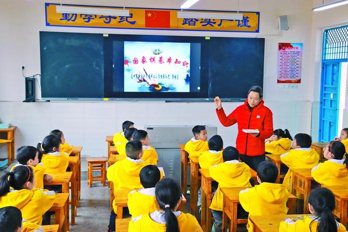 达州高新区河市小学开展多彩社团活动促进学生多元发展