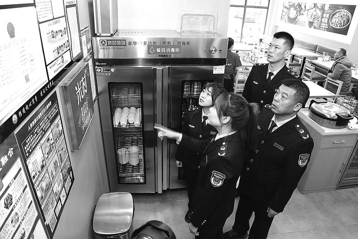 吉林省磐石市市场监管局对辖区餐饮服务单位进行全覆盖监督检查