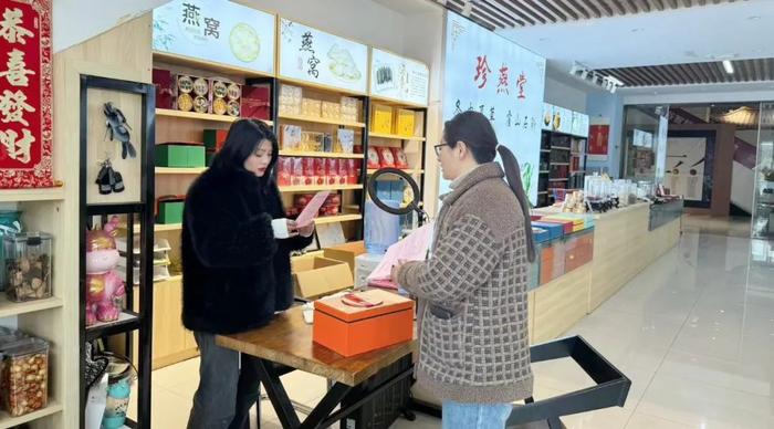 亳州中药材商品交易中心联合亳州市高新区市场监管局开展中药材抽样检查，筑牢质量防线