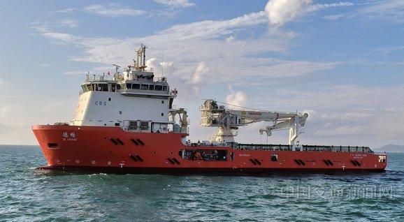 大型溢油回收船“德畅”轮成功首航