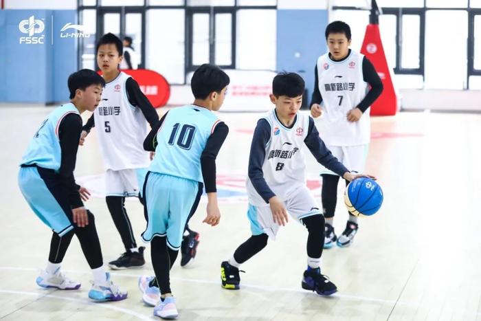 雁塔区高新路小学校篮球队参加2023-2024中国小学生陕西赛区篮球联赛