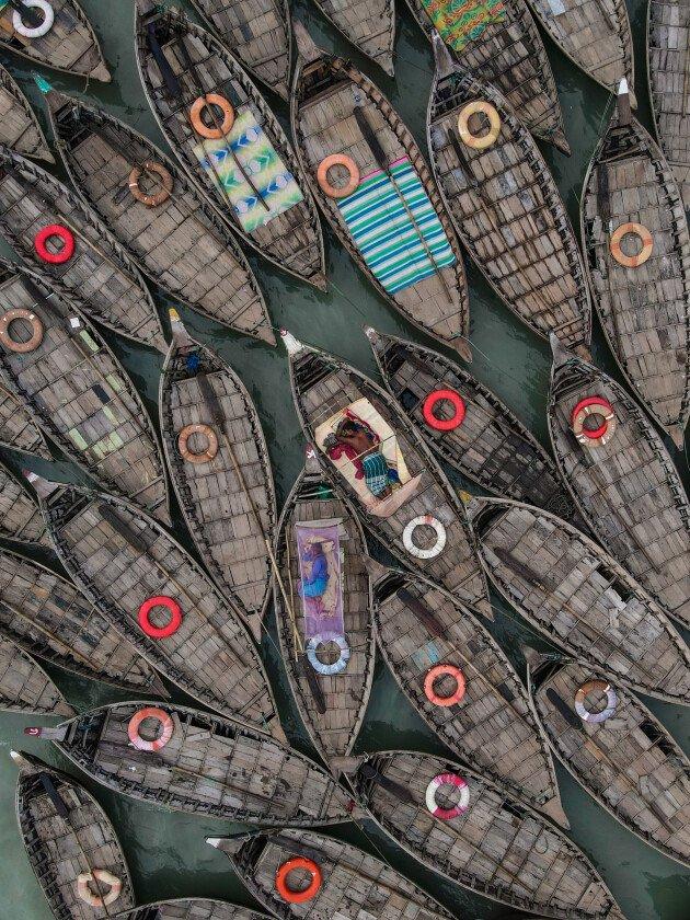 年度十佳图片《Fatigue Sleep》Muhammad Amdad Hossain