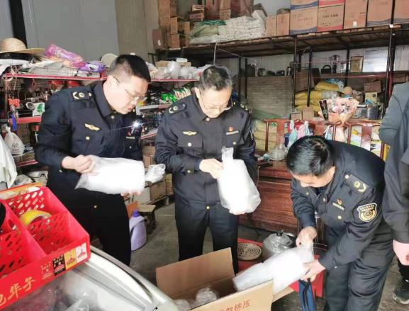 甘肃省天水市市场监管局开展一次性餐具专项执法检查行动