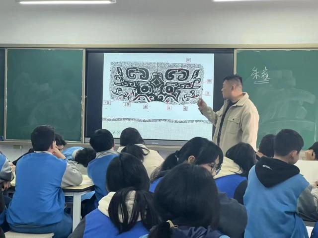 湘潭市第三中学组织教师到农村学校送教
