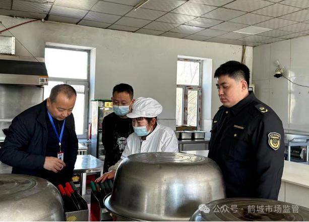 黑龙江省克山县市场监管局：包保督导促规范 食品安全同守护