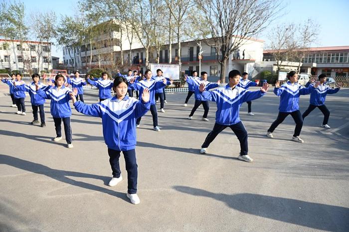 河北邯郸市复兴区：多彩大课间 健康助成长