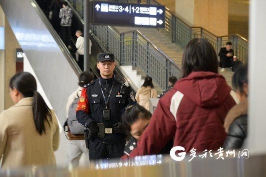 大妈50多 变身“帅小伙” 骗得307万 贵阳跑不脱