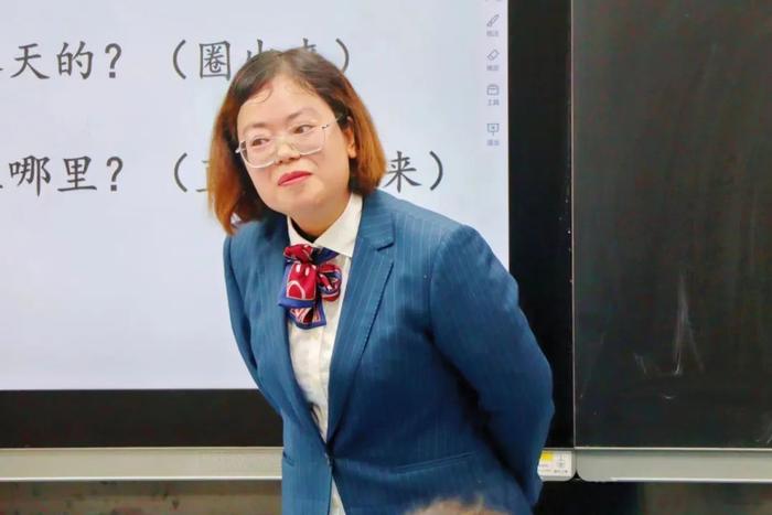 示范引领细研教学，砥砺深耕携手共进2023-2024学年第二学期西安藤信学校示范引领课活动