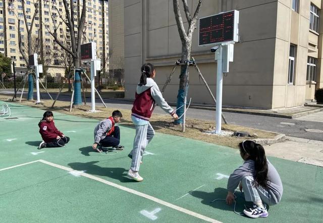 智慧体育进校园，这所小学想办法让孩子在“课间十分钟”动起来