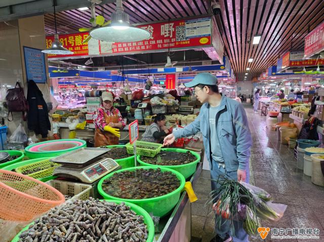 “明前螺，赛肥鹅”！嗦一盘田螺唤醒春日的鲜美味道