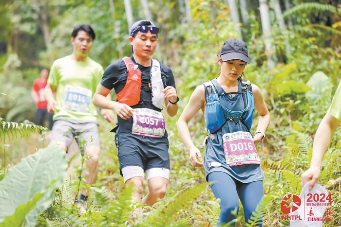 国家登山健身步道联赛首站在穗揭幕 千余参赛者徒步“上春山”