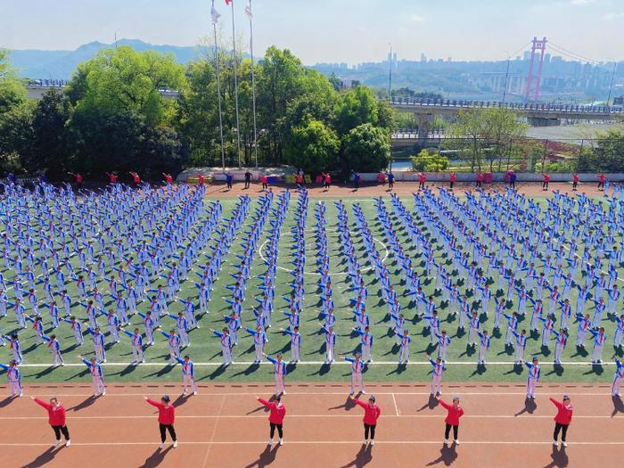 北大资源鲤鱼池小学参加江北区中小学体育大课间活动评比