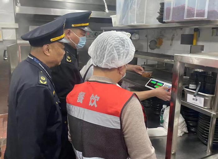 河南省许昌市市场监管局魏都区分局全力守好重要活动期间食品安全