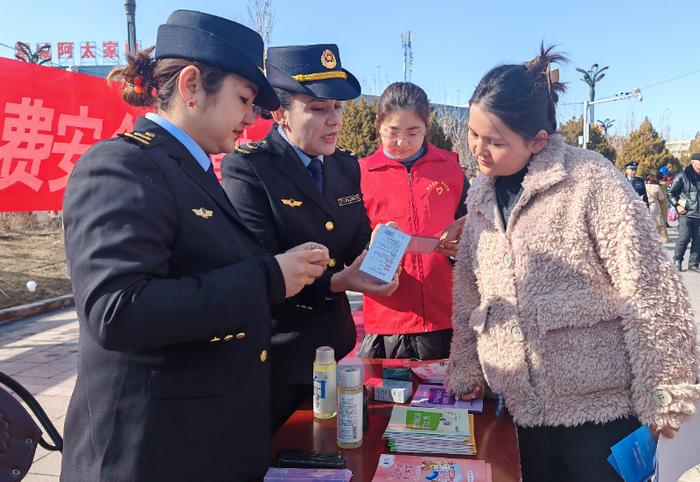 新疆霍城县市场监管局“三加强”做好“3·15”网络监管工作