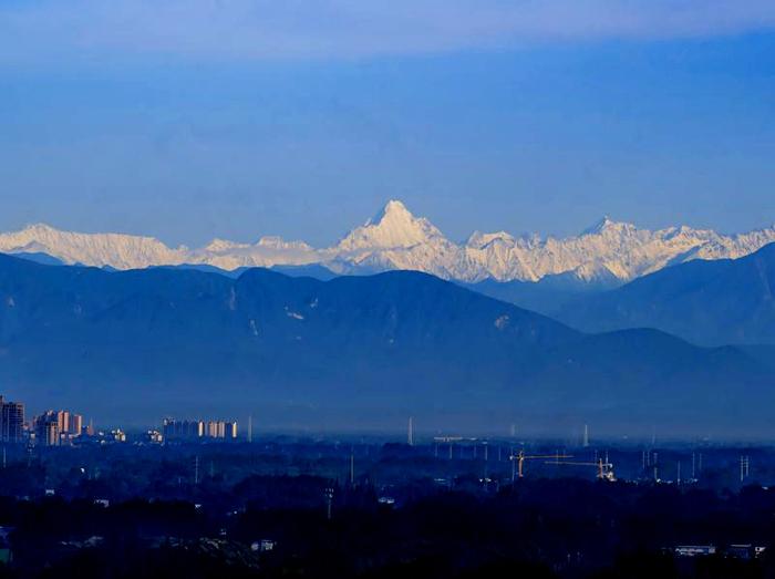 C视觉·遥望雪山⑳| 2024开山季来了，C视觉邀您分享更多雪山美景