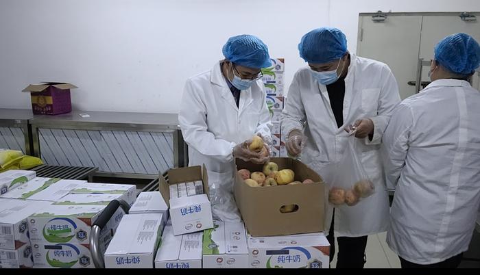 新疆阿克陶县持续开展校园食品安全排查整治专项行动