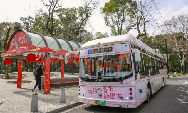美极了！上海交通竟有这么多浪漫的粉色